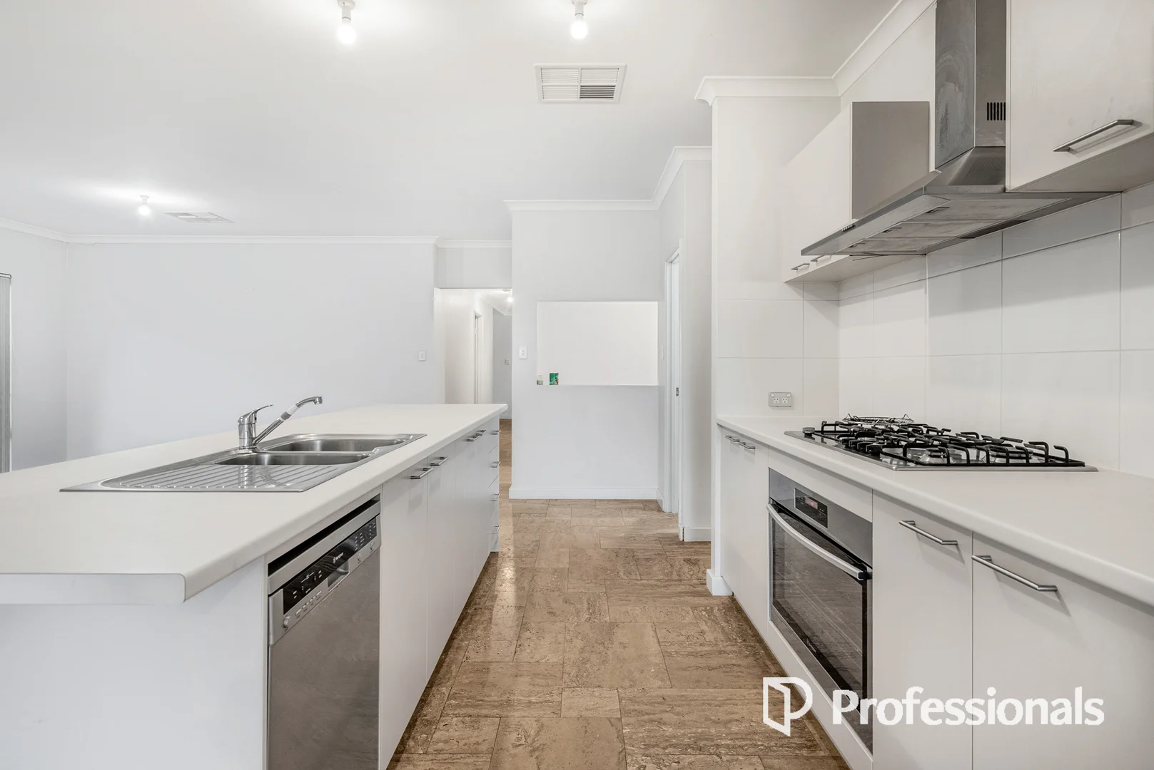 Additional image 10 of 3 Braddock Lane, Caversham WA 6055