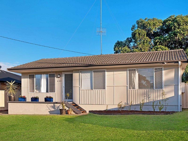 123 Eastern Road, BATEAU BAY NSW 2261, Image 0