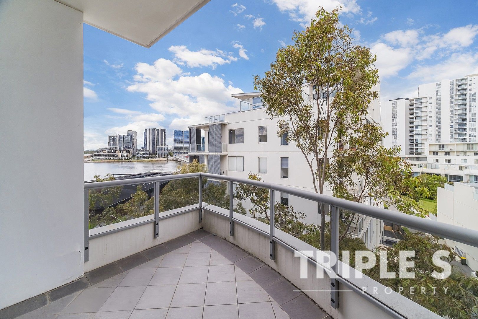 2 bedrooms Apartment / Unit / Flat in 703/8B Mary Street RHODES NSW, 2138