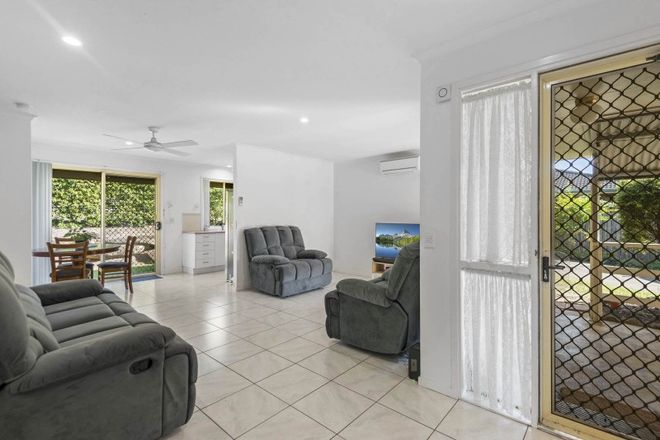 Picture of 2/190 Oliver Avenue, GOONELLABAH NSW 2480