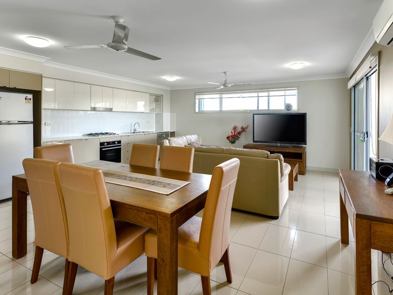 2 bedrooms Apartment / Unit / Flat in 712/8 Hurworth Street BOWEN HILLS QLD, 4006