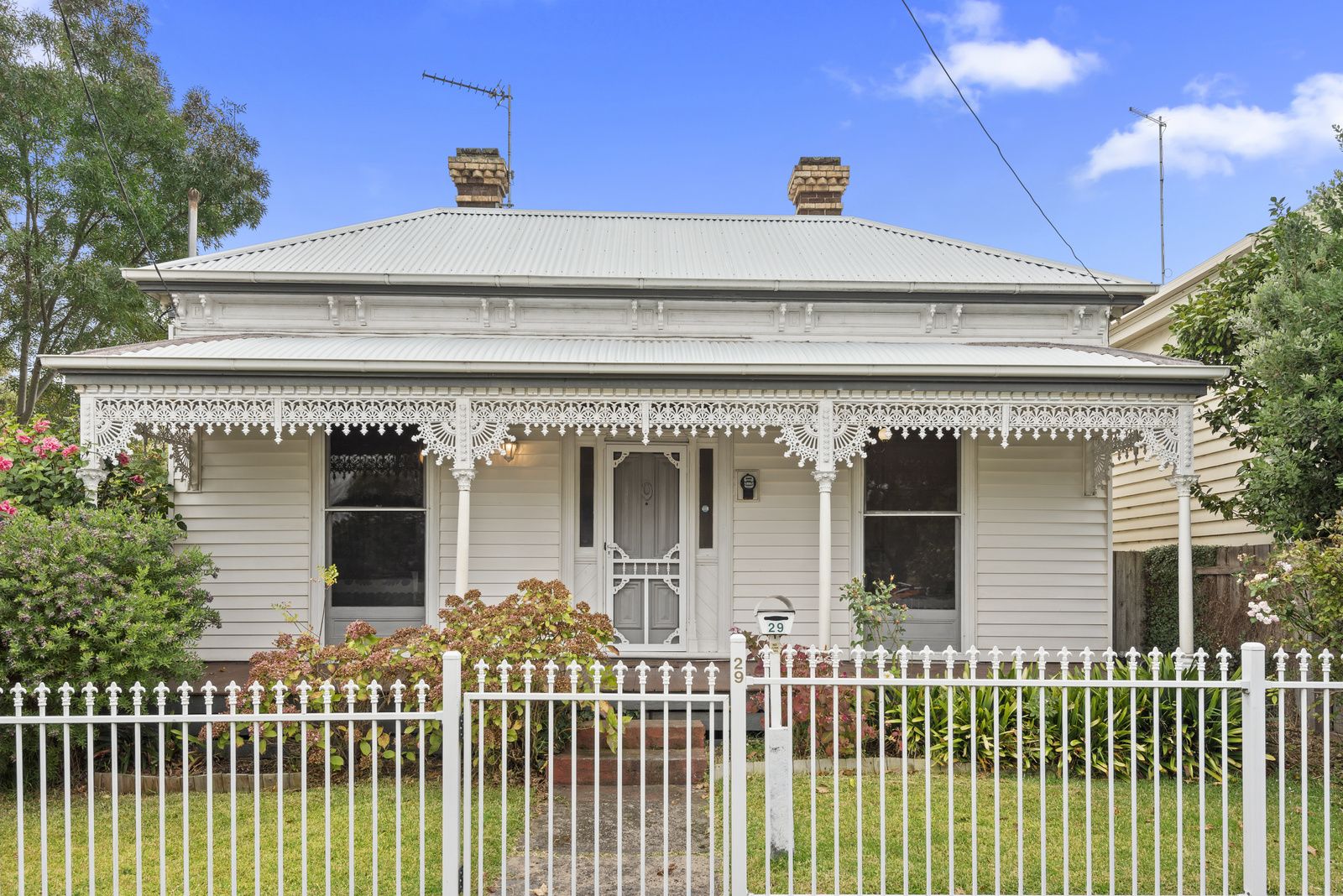 4 bedrooms House in 29 Alexandra Avenue GEELONG VIC, 3220