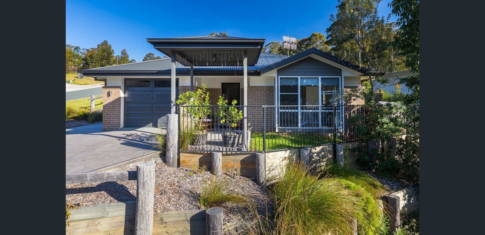 3 bedrooms House in 47 Carramar Drive MALUA BAY NSW, 2536