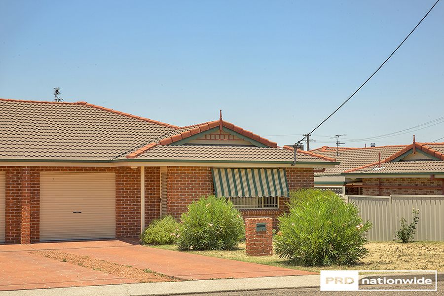 1/3 Wattle Street, Kootingal NSW 2352, Image 0