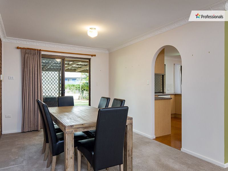 15 Samantha Court, Ferny Hills QLD 4055, Image 2