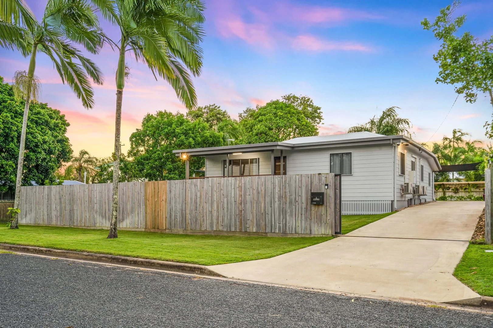 2 Eagle Street, Slade Point QLD 4740