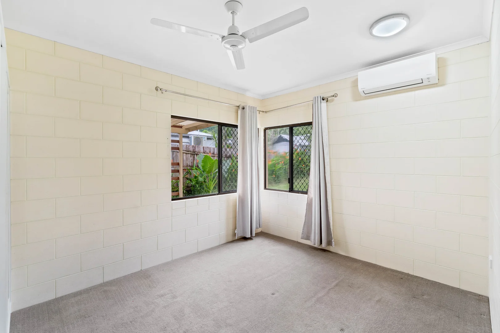 Additional image 7 of 31 McFarlane Drive, Kanimbla QLD 4870