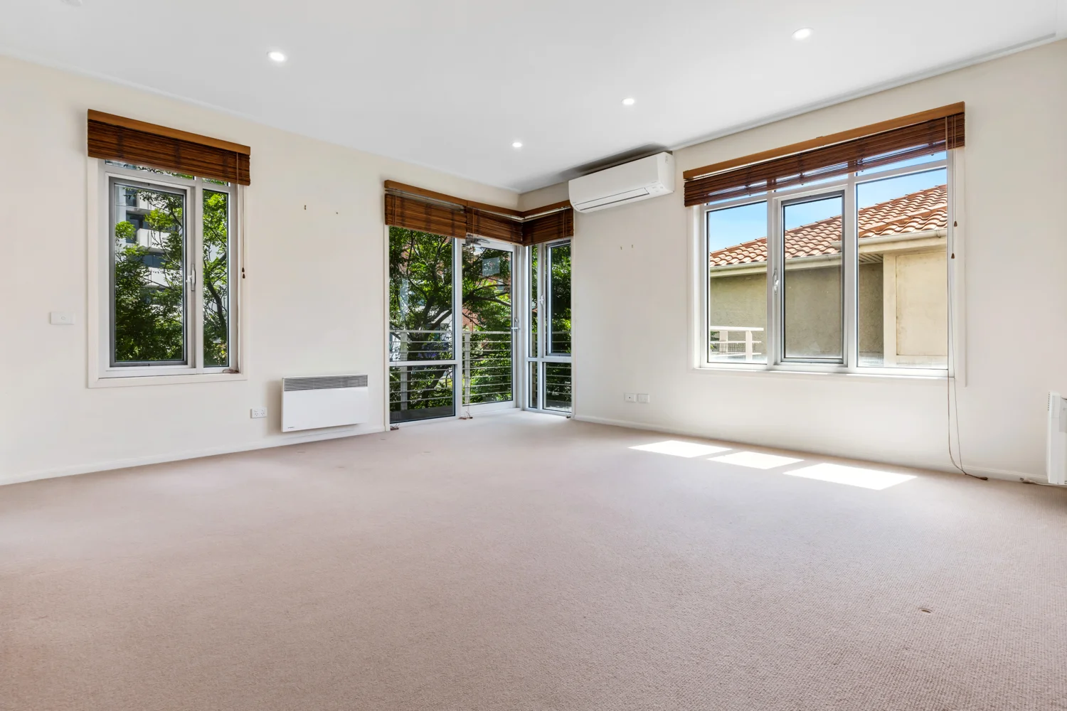 Additional image 3 of 36/39 Esplanade East, Port Melbourne VIC 3207