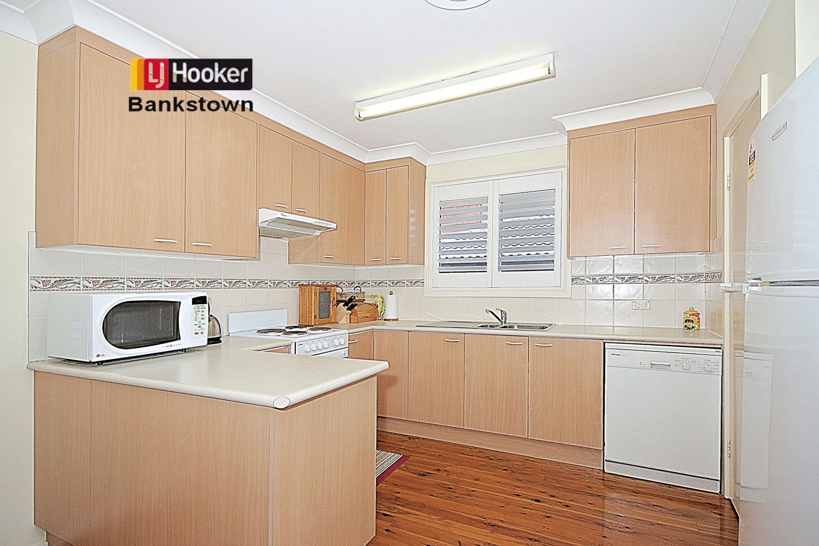 48 Oak Drive, Georges Hall NSW 2198, Image 2