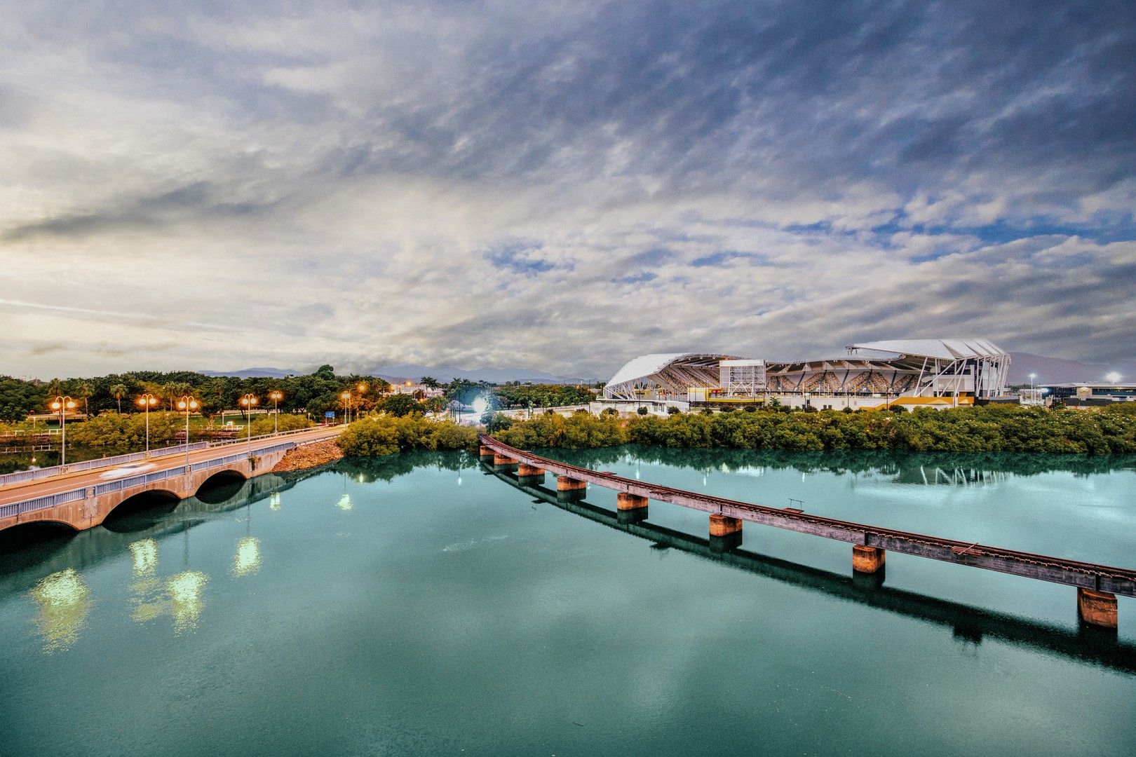 2 bedrooms Apartment / Unit / Flat in 24/8-32 Stanley Street TOWNSVILLE CITY QLD, 4810