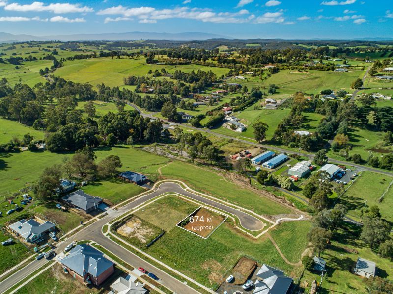 14 Kookaburra Grove, Neerim South VIC 3831, Image 1