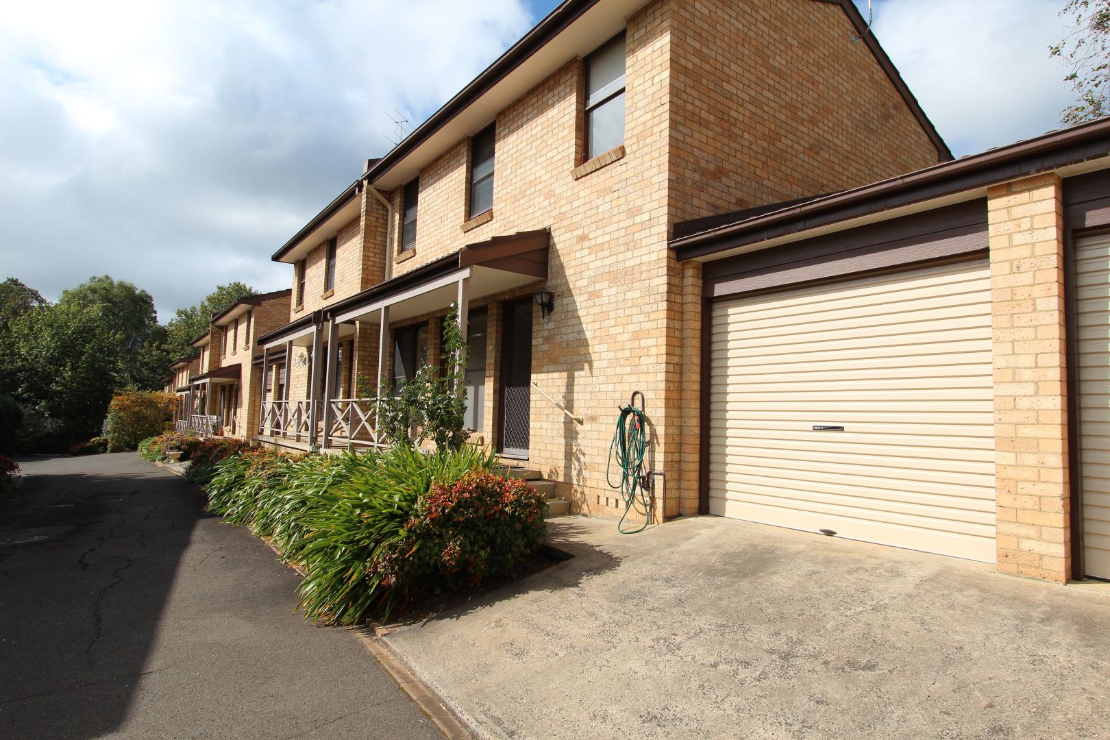 2/8 Arthur Street, Moss Vale Property History & Address Research Domain