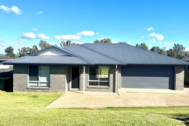 Picture of 25a Regal Park Drive, TAMWORTH NSW 2340