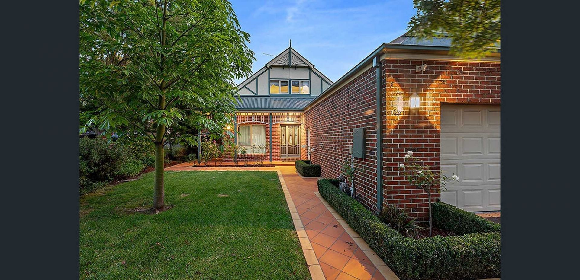 4 bedrooms House in 1 Clearview Cl ASHWOOD VIC, 3147