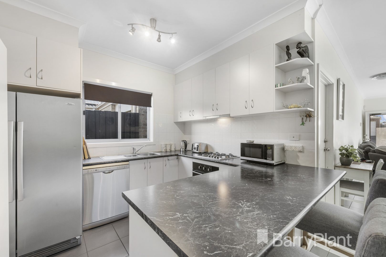 2/7 Gascoyne Way, Truganina VIC 3029, Image 2