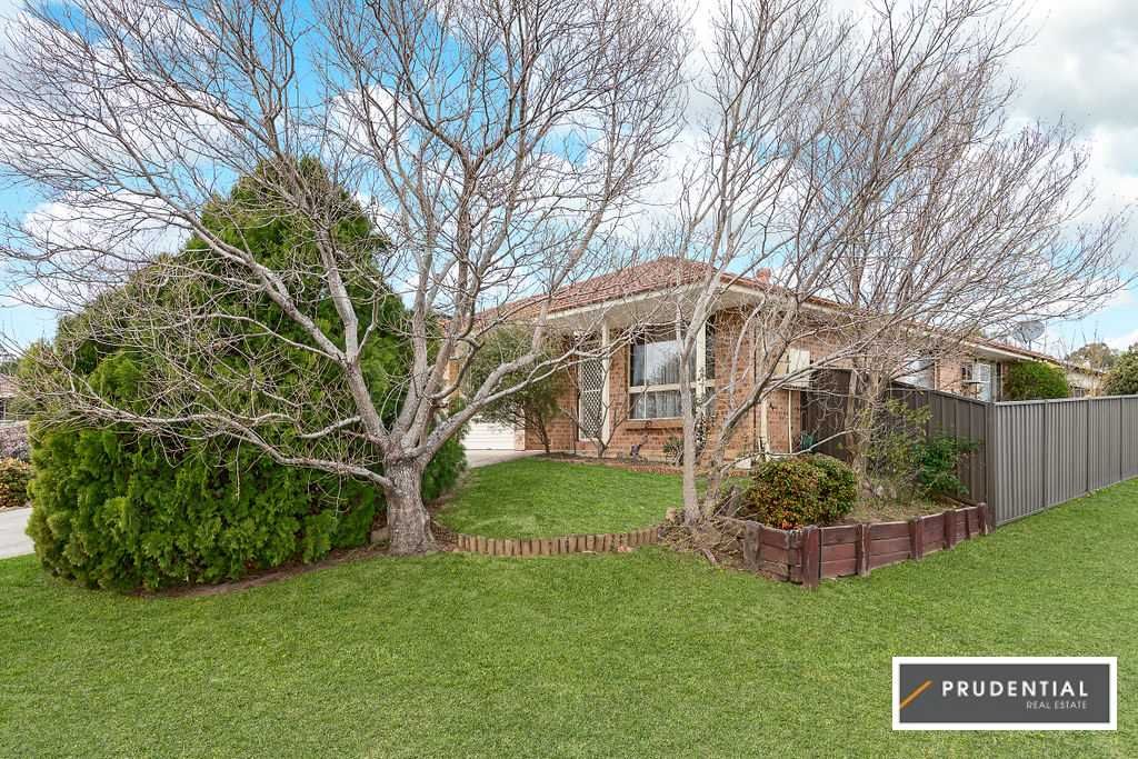 1/6 Larapinta Crescent, St Helens Park NSW 2560, Image 0