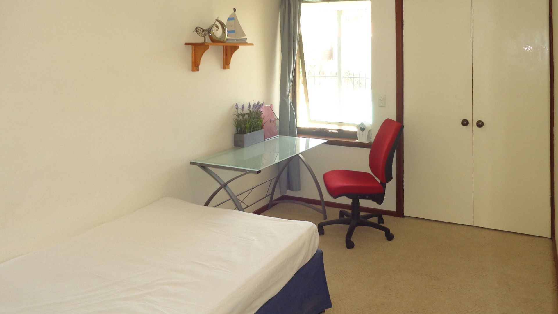 Room 2/10 Gracechurch Crescent, Leeming WA 6149, Image 1