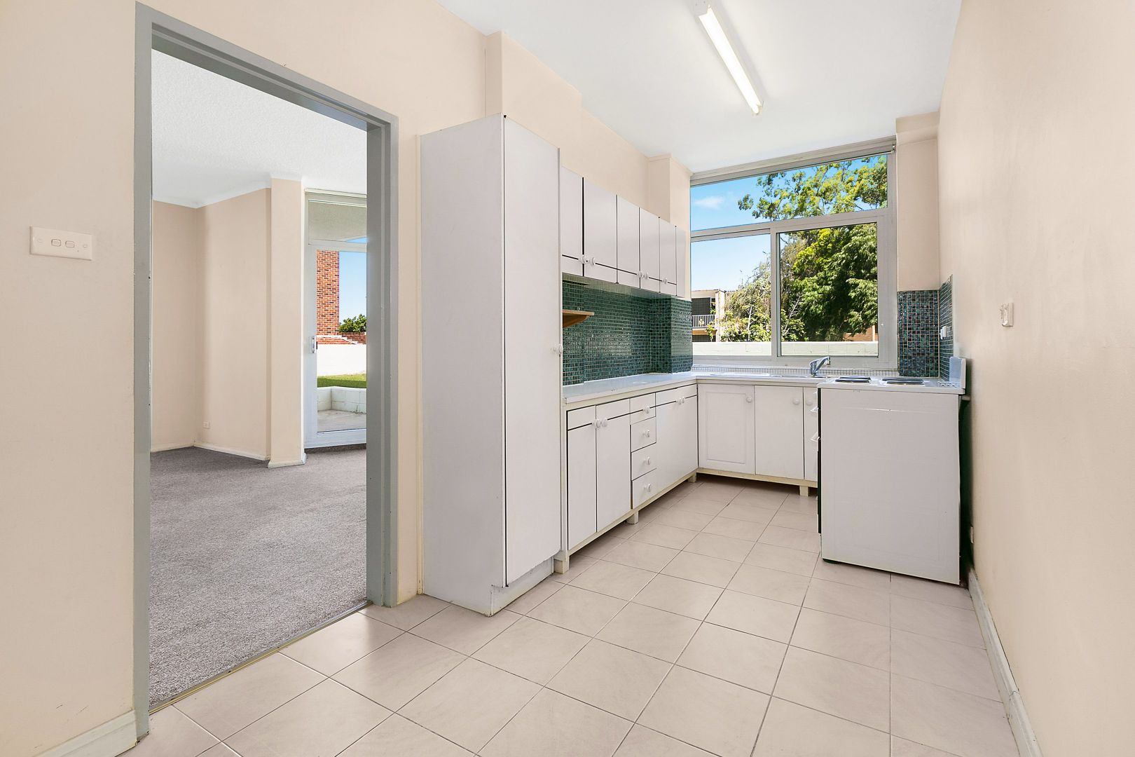 1/4-10 The Boulevarde, Brighton-Le-Sands NSW 2216, Image 2