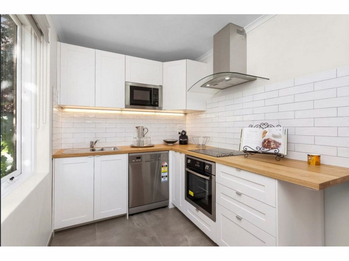 2 bedrooms Apartment / Unit / Flat in 7/16 The Esplanade CLIFTON HILL VIC, 3068