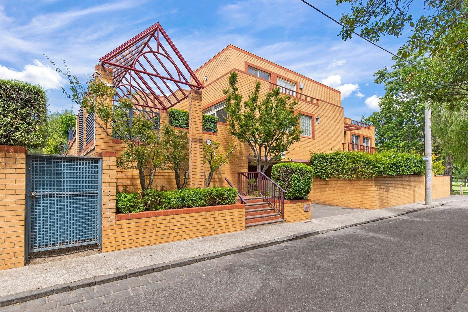 3 bedrooms Apartment / Unit / Flat in 7/21 Park Lane SOUTH YARRA VIC, 3141