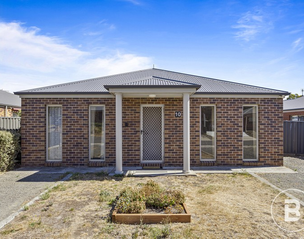 10 Jemacra Place, Mount Clear VIC 3350