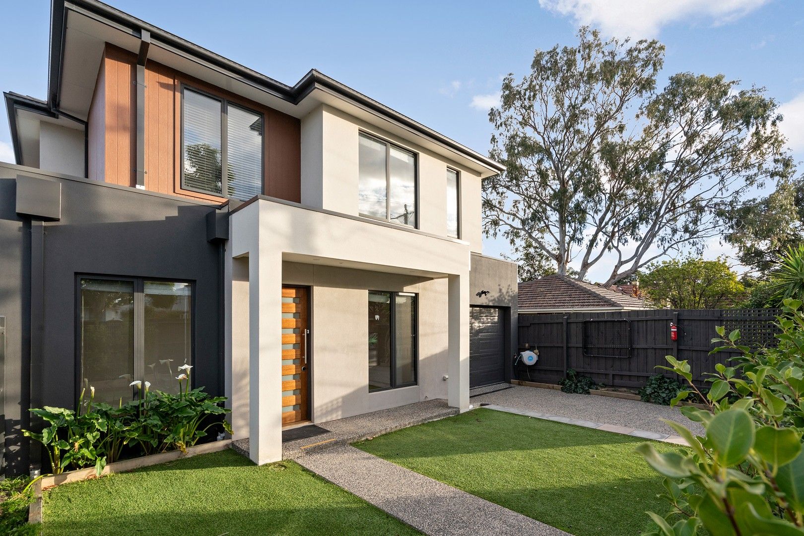 3 bedrooms Townhouse in 1/2A Latrobe Street MENTONE VIC, 3194