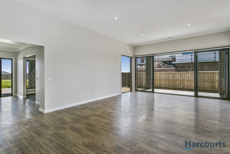 28 Collingwood Drive, Trafalgar VIC 3824, Image 2