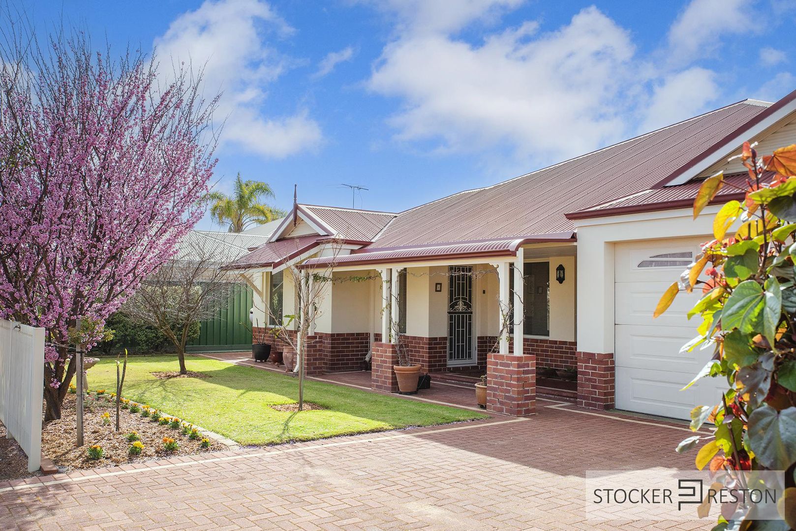 17 Beachgrove Place, Geographe WA 6280, Image 1