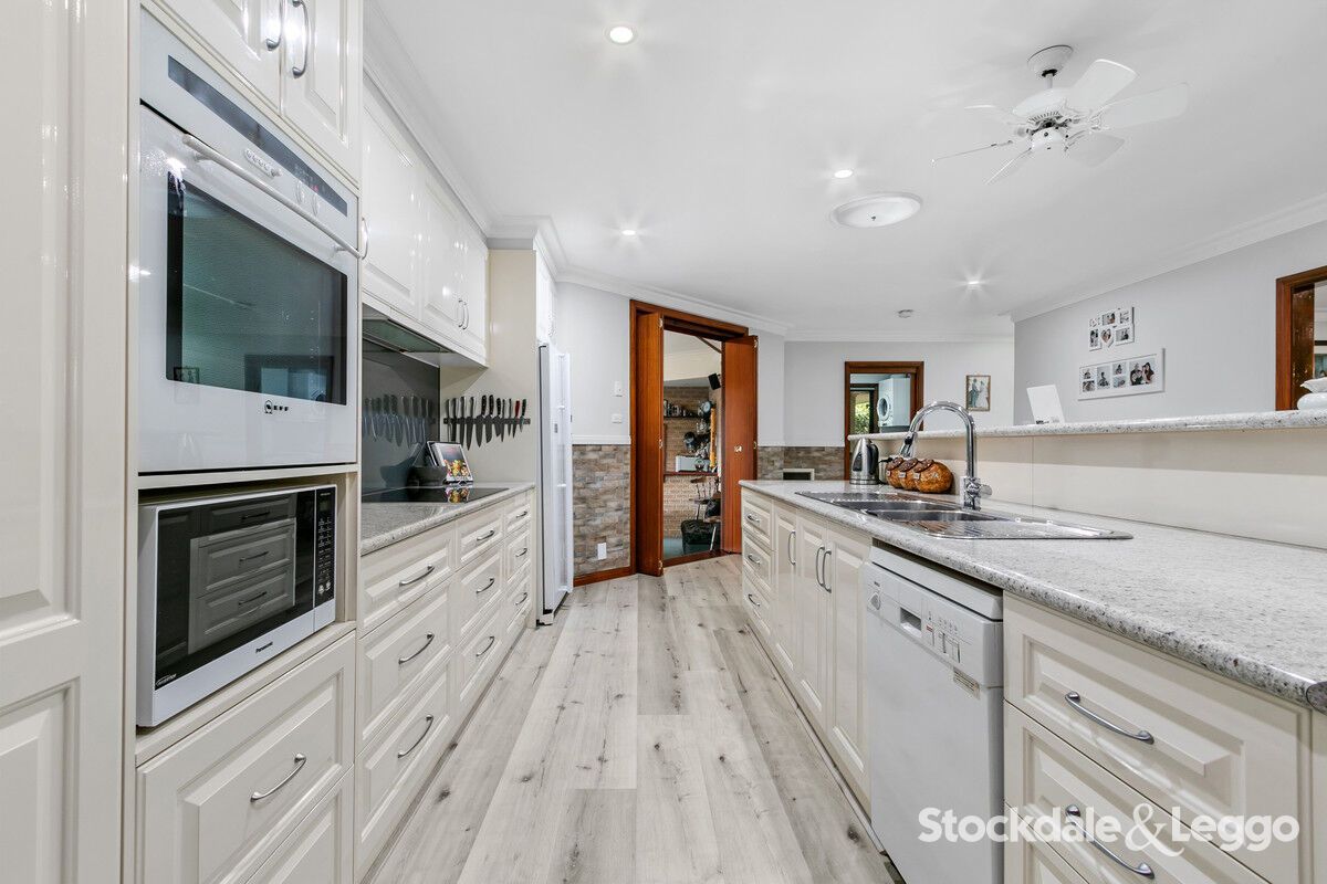 21 Kenneth Court Hazelwood North VIC 3840 Domain