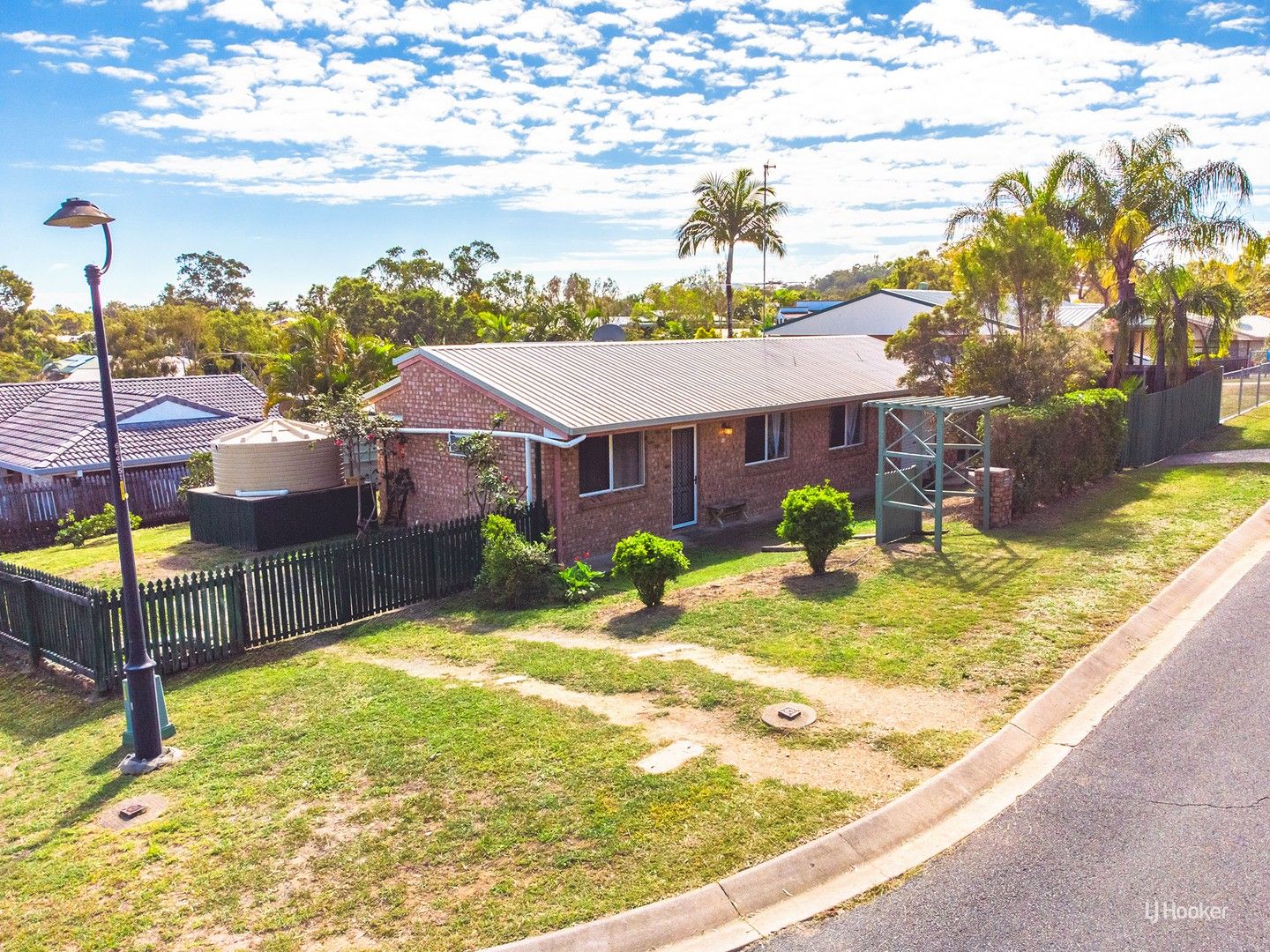 10 Grevillea Drive, Kawana QLD 4701, Image 0