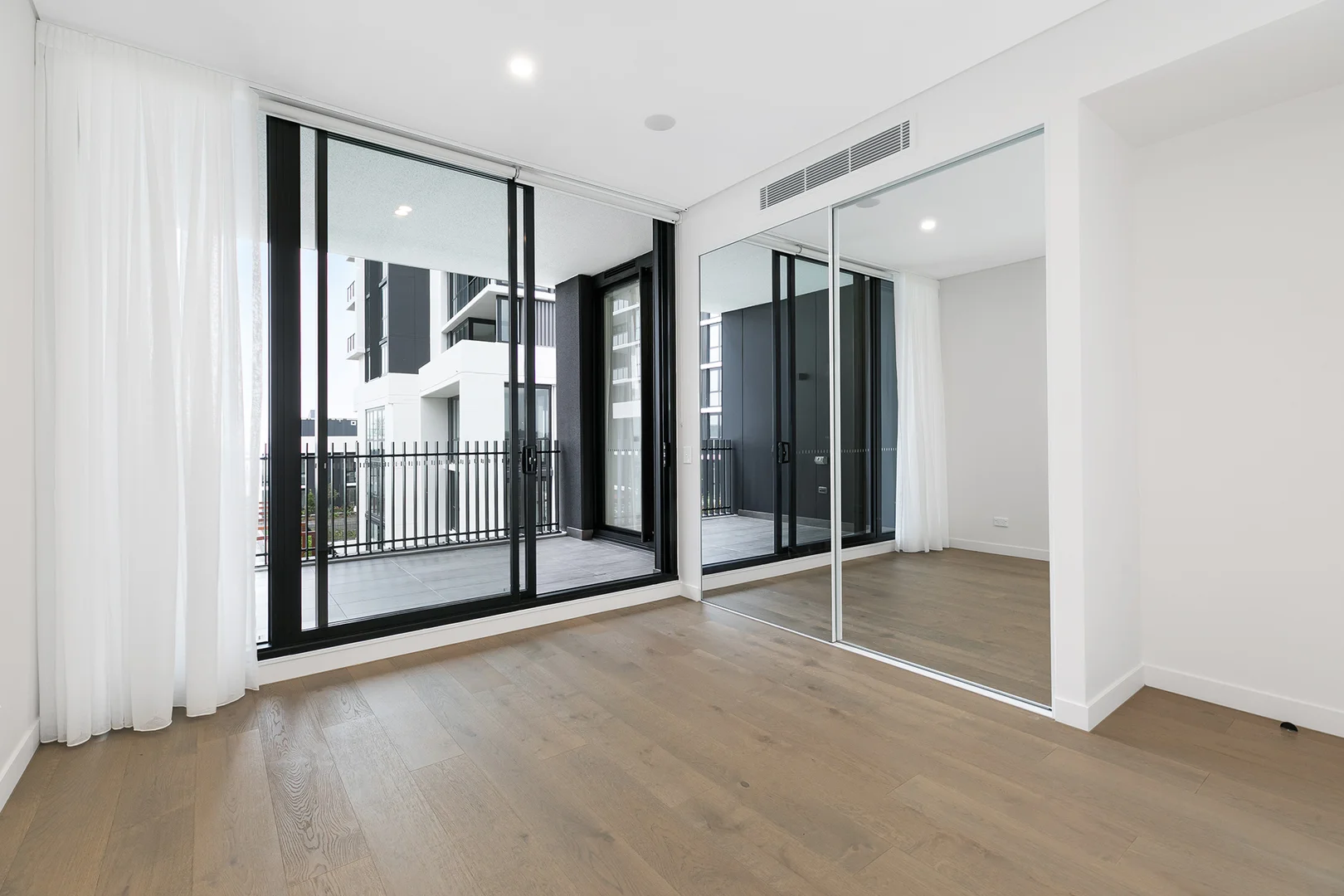 Additional image 2 of 810/455A Captain Cook Drive, Woolooware NSW 2230