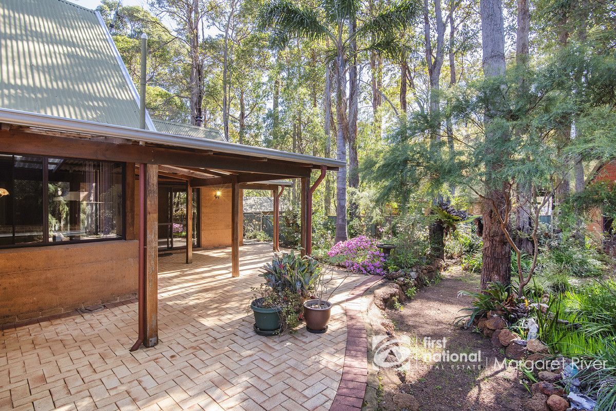 3 Settlers Retreat, Margaret River WA 6285 Domain