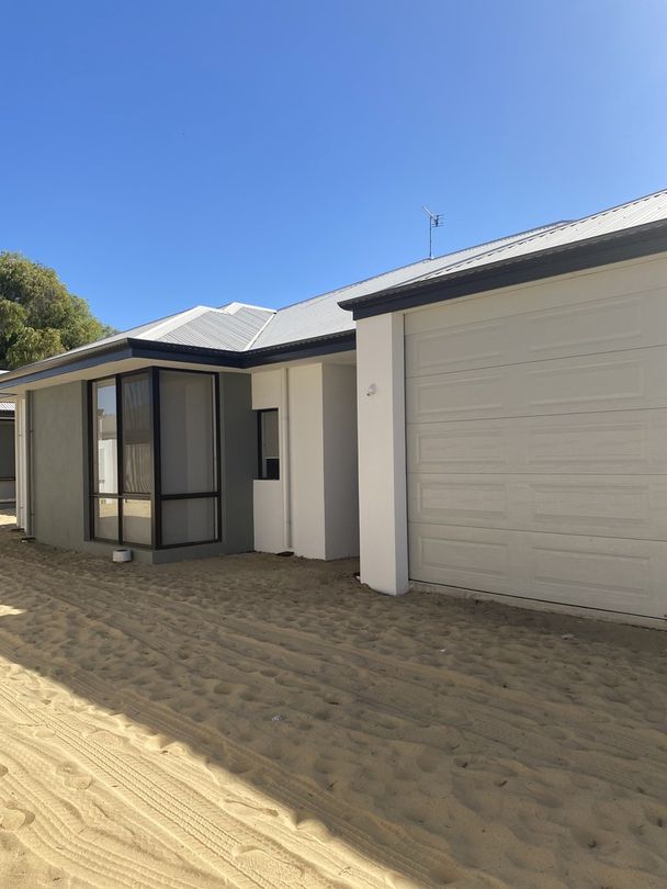 2/124 Kent Street, Busselton WA 6280 House For Rent 650 Domain