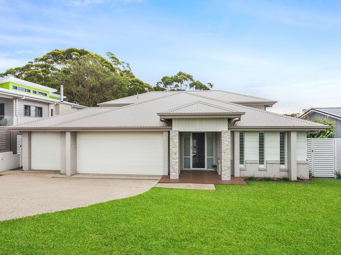 10 Endeavour Drive, Avoca Beach Property History & Address Research