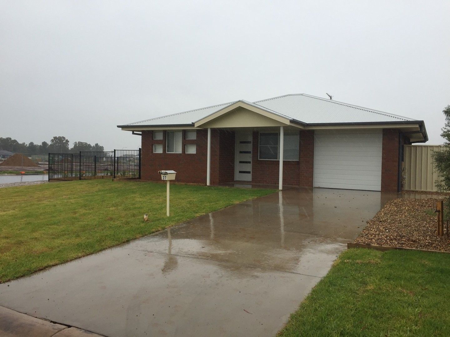 3 bedrooms House in 37 Page Avenue DUBBO NSW, 2830