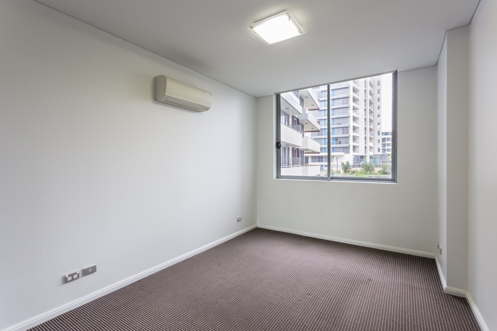 117/2 Meredith Avenue, Rhodes NSW 2138, Image 2