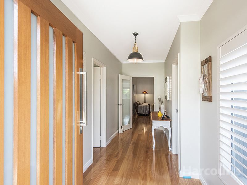 29 Welstead Way, Hocking WA 6065, Image 2