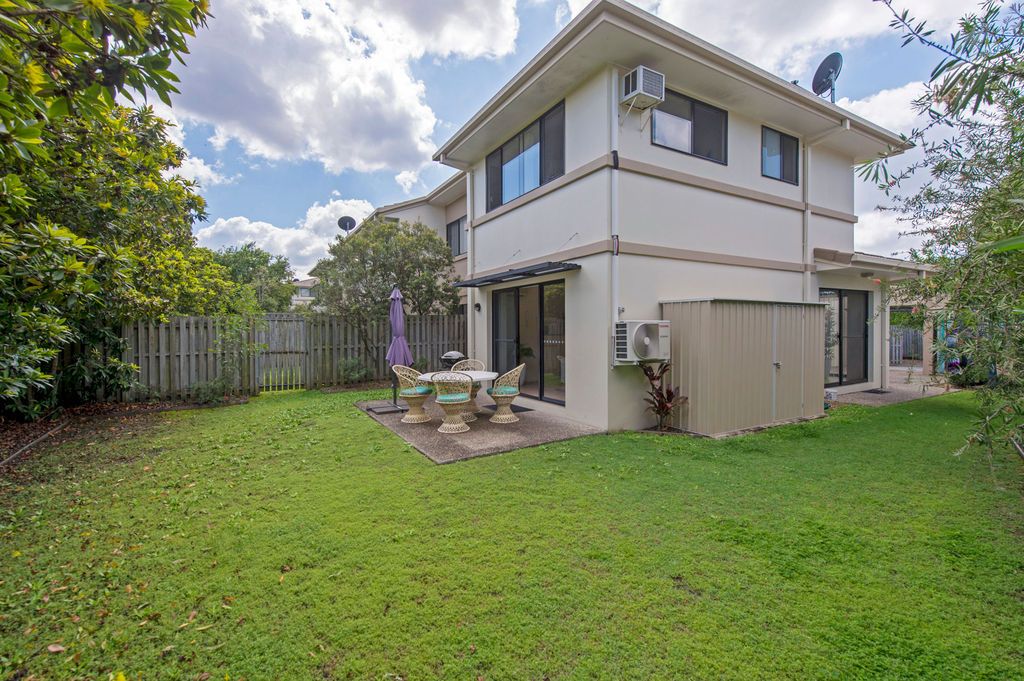 18/2 Tuition Street, Upper Coomera QLD 4209, Image 2
