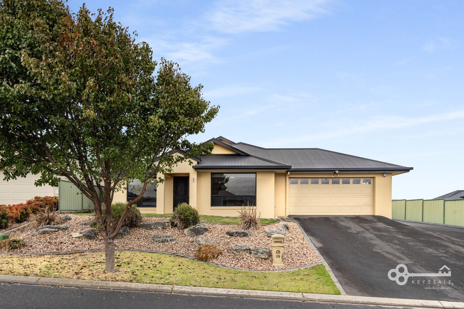 21 Stiles Street, Mount Gambier SA 5290, Image 2