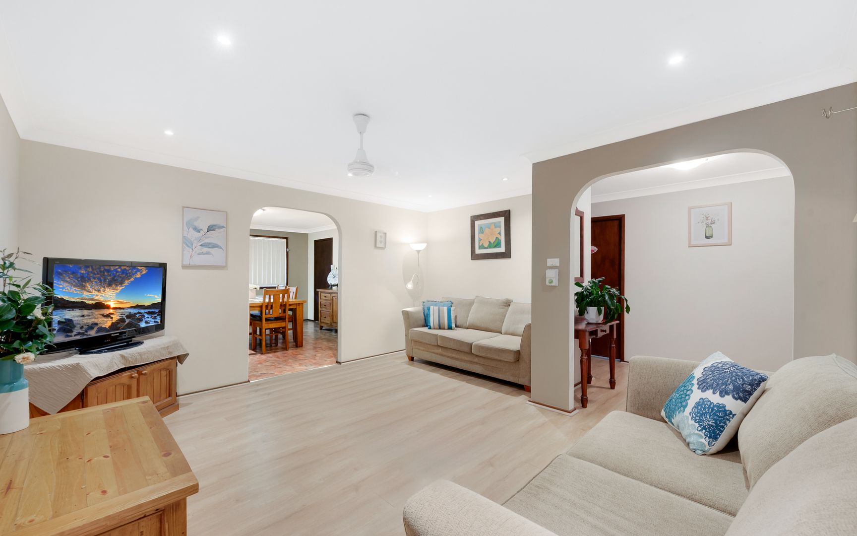 6 Ray Place, Minto NSW 2566, Image 2