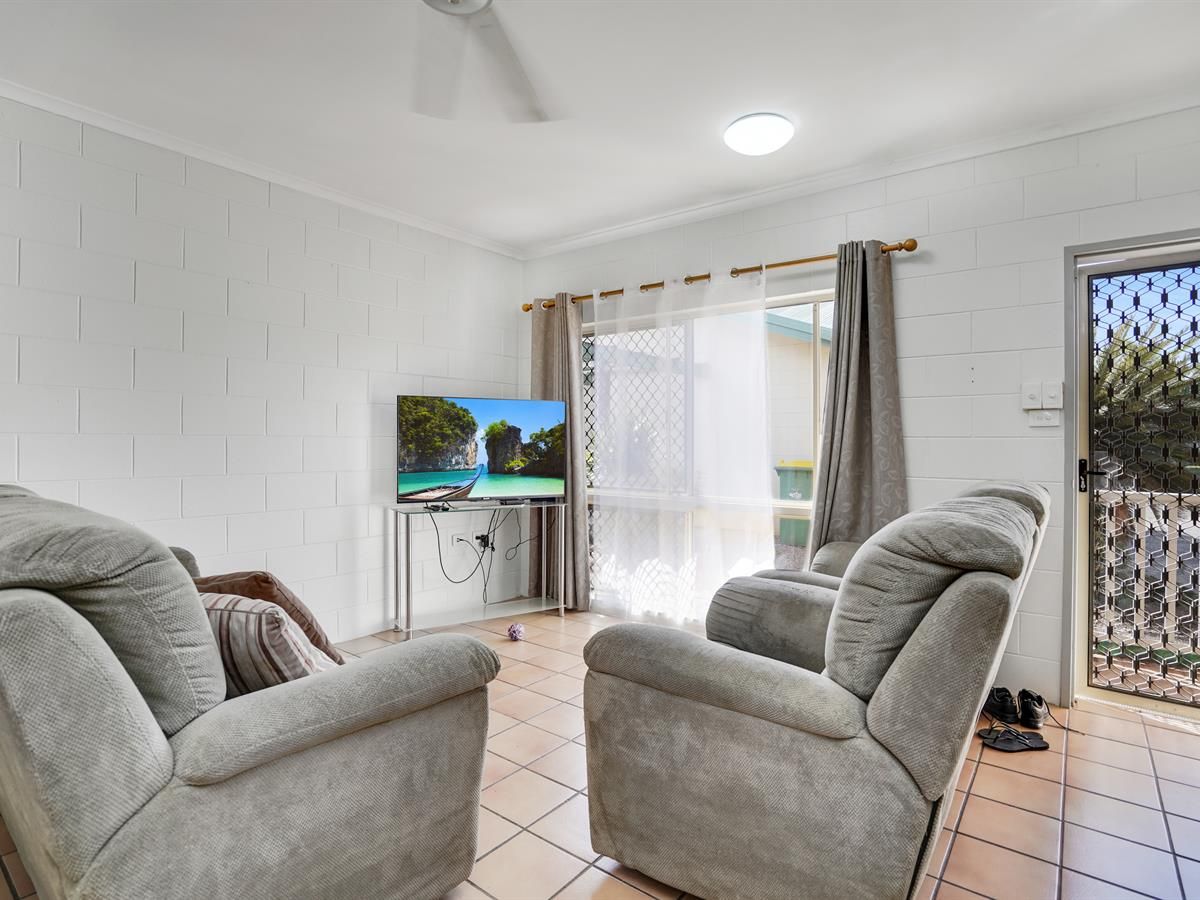 2/130 Robert Road, Bentley Park QLD 4869, Image 2