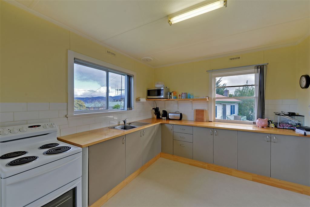 7 Lennon Place, Warrane TAS 7018 House For Rent Domain