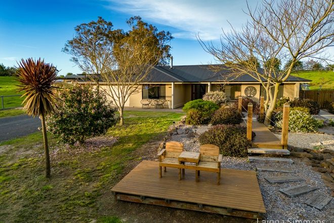 Picture of 104 Lynland Drive, ARMIDALE NSW 2350
