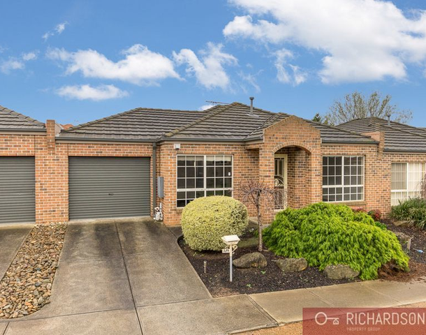 2/4 Albert Place, Hoppers Crossing VIC 3029