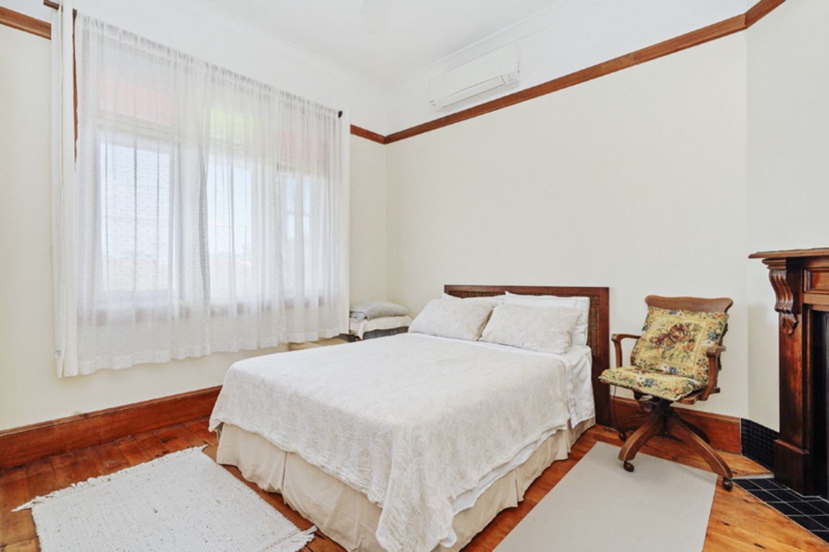 19 Jeffrey Street, Canterbury NSW 2193, Image 2