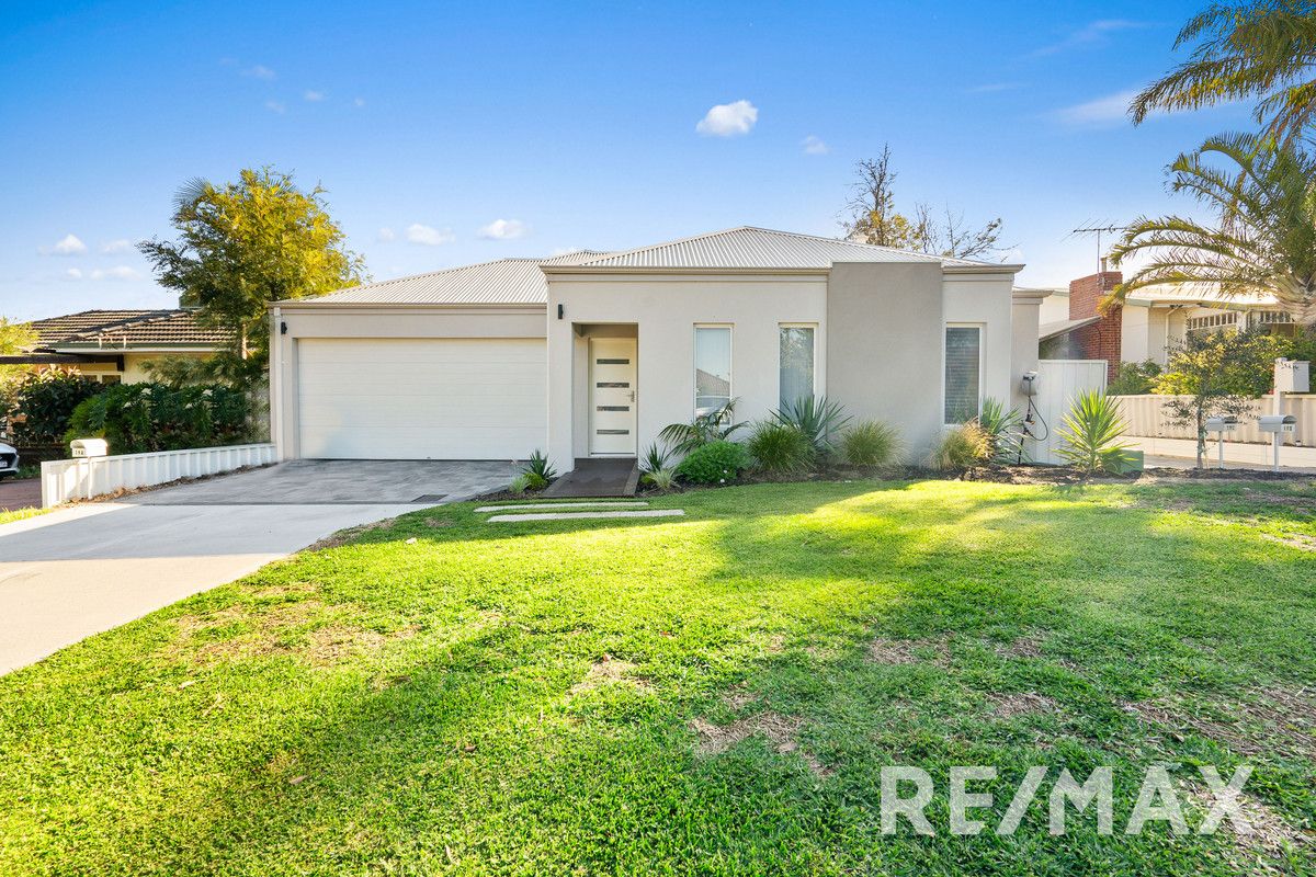 3 bedrooms Villa in 19A MYIMBAR Way NOLLAMARA WA, 6061