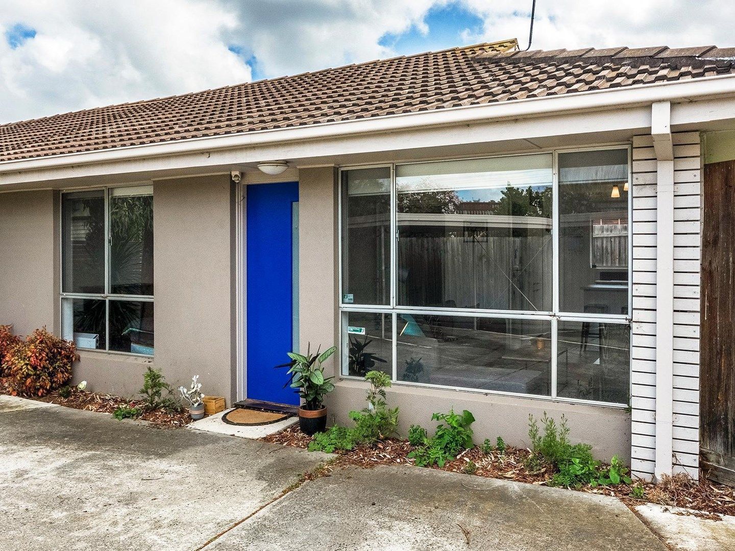 2 bedrooms Apartment / Unit / Flat in 2/80 Balliang Street SOUTH GEELONG VIC, 3220