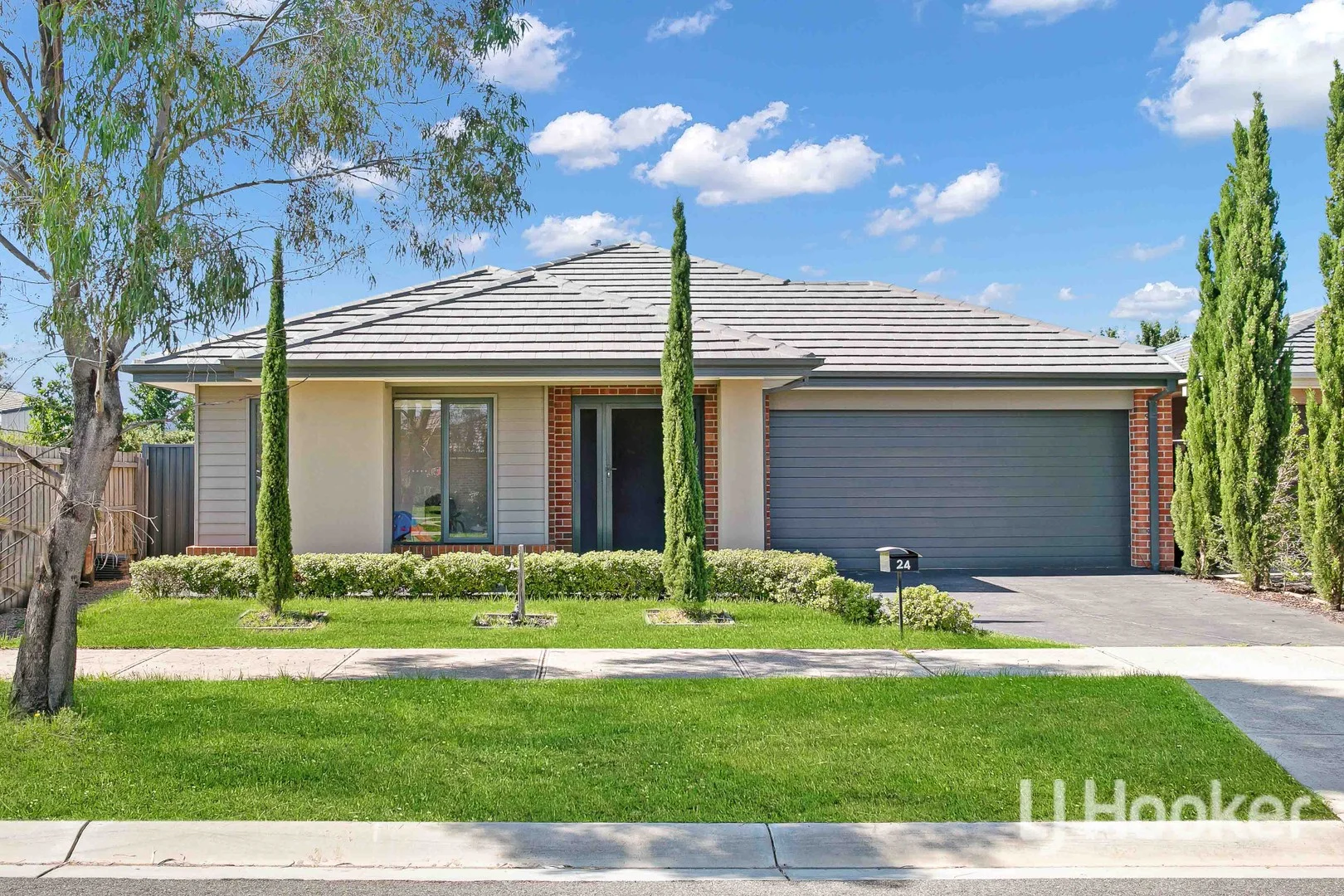 24 Golden Wattle Way, Harkness VIC 3337