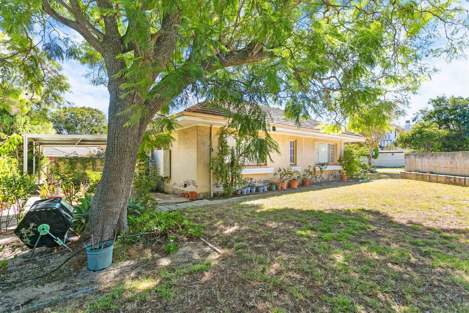3 bedrooms House in 23 Boronia Avenue NEDLANDS WA, 6009