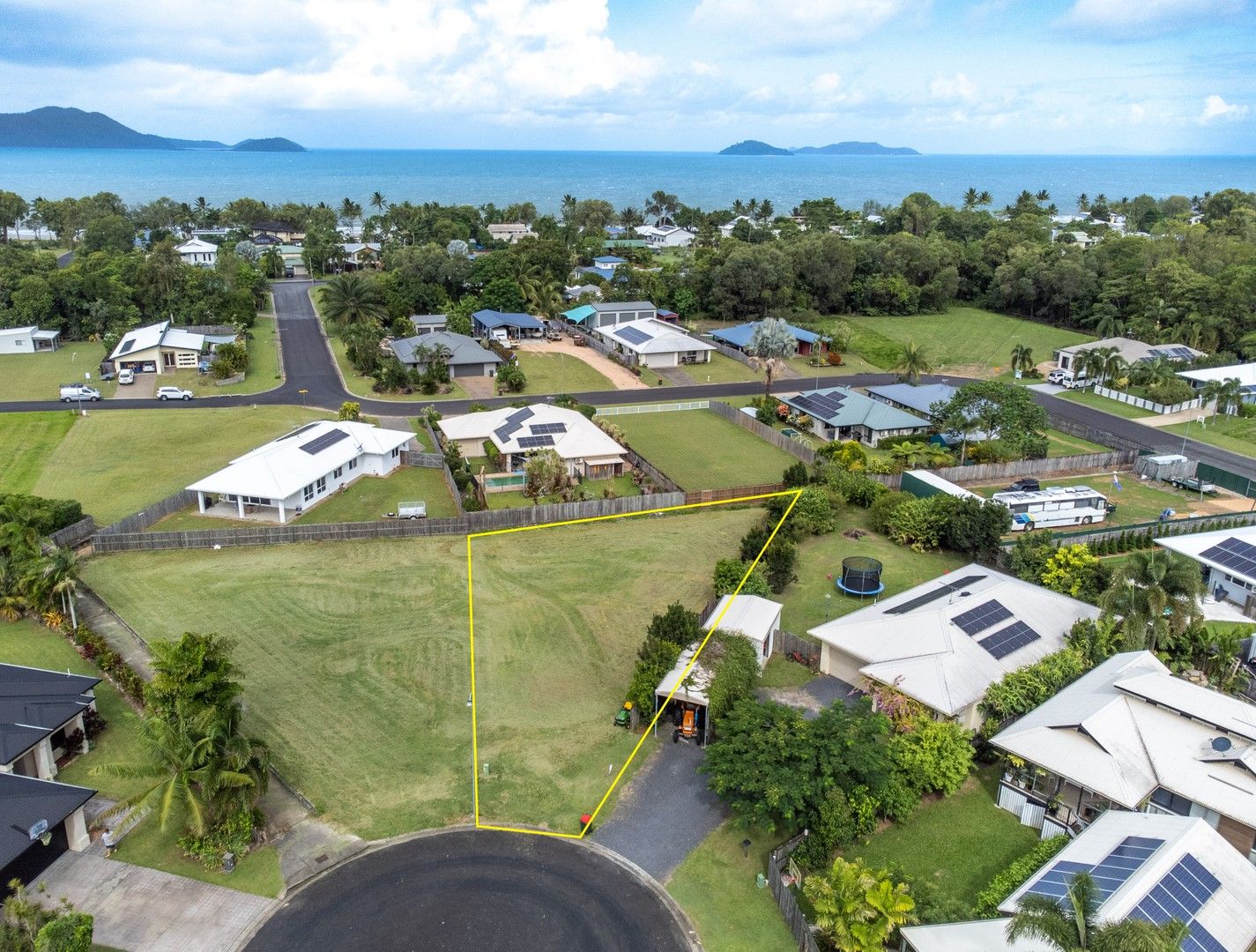 18 Genoa Ct, South Mission Beach QLD 4852, Image 1